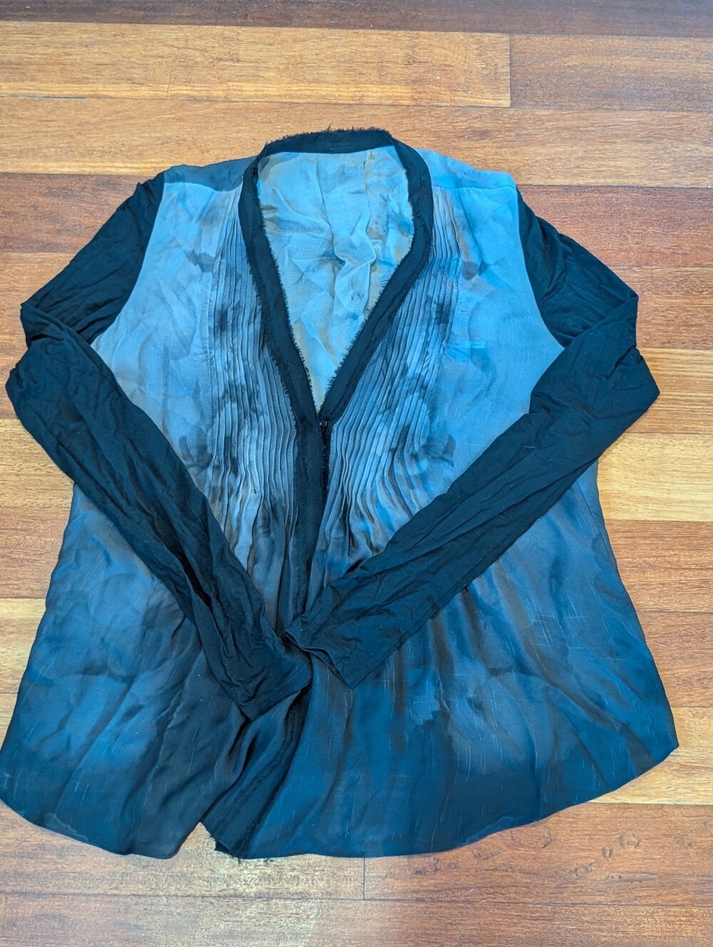 Elie Tahari Black/Grey Long-Sleeve Pleated Front Blouse Silk
